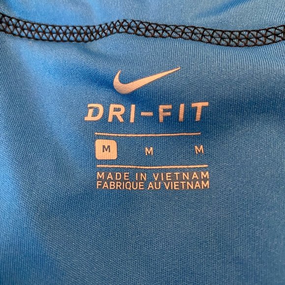 Women's Nike Dri Fit workout shorts - Picture 4 of 4